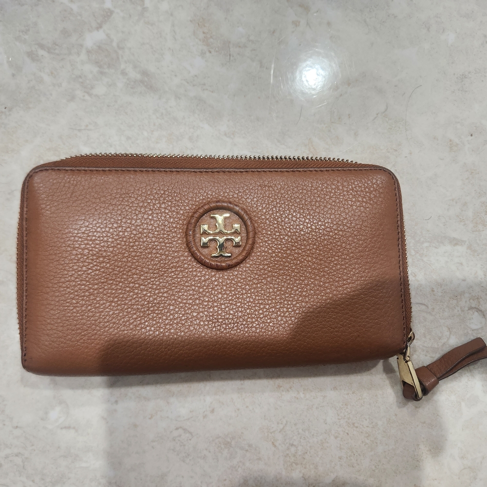 Tory Burch Brown Leather Wallet